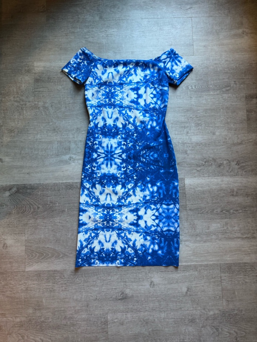 Chiara Boni La Petite Robe Off The Shoulder Fitted Blue White Print Dress IT42